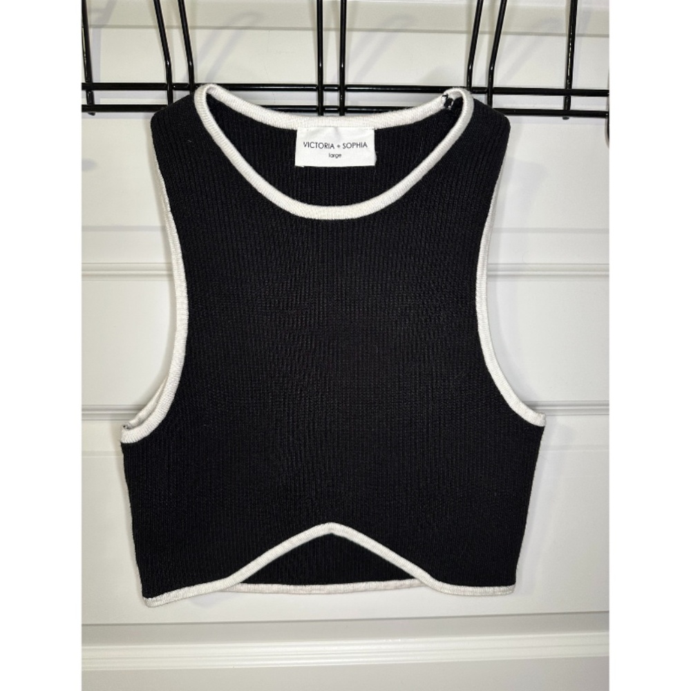 Boutique Black & White Crop Top